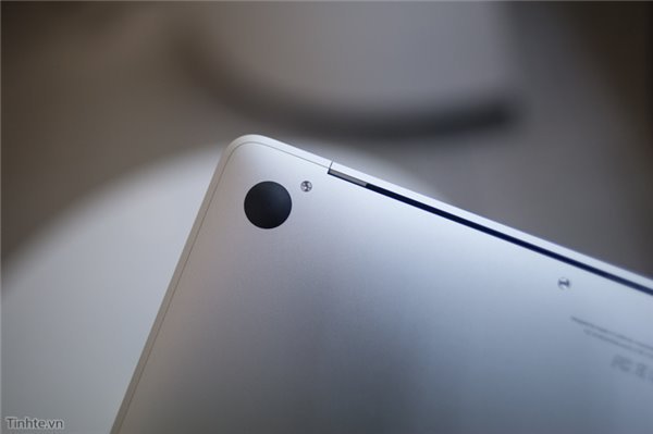 上市前偷跑了！蘋果12寸全新MacBook開箱