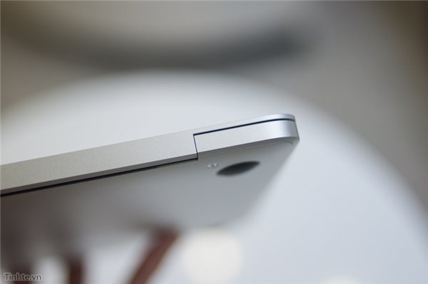上市前偷跑了！蘋果12寸全新MacBook開箱