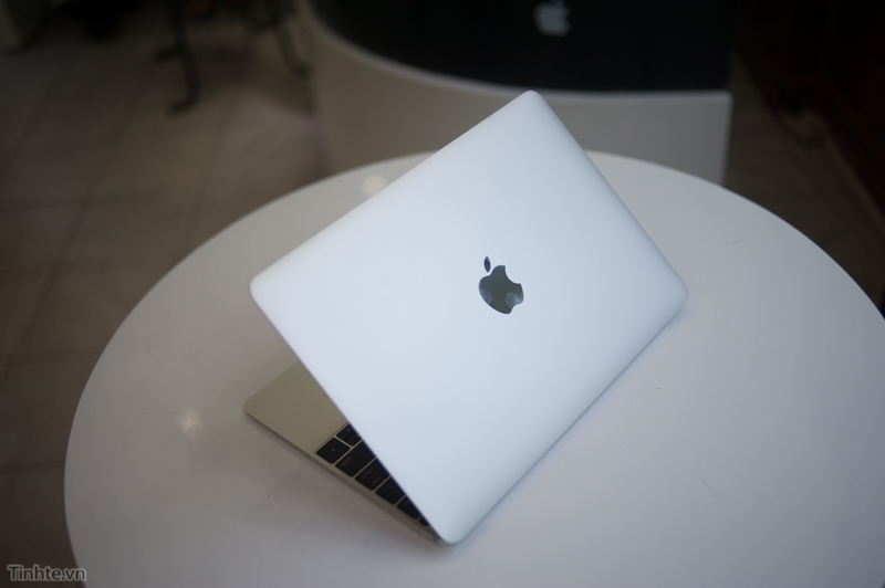 上市前偷跑了！蘋果12寸全新MacBook開箱