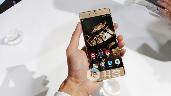 無邊框旗艦發布，nubia Z9現場實拍