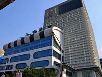 屢敗屢戰！富士康豪擲一億再開電子賣場