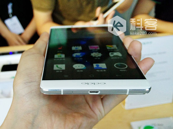 2499元起，全金屬OPPO R7和R7 Plus上手