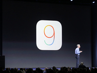Siri：從靜靜被調戲到幫你叫大保健上門