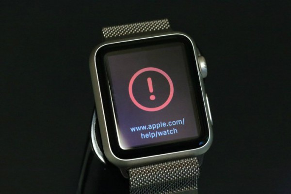  Apple Watch用戶抱怨：系統無法手動降級