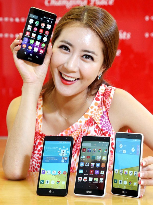 1W功率揚(yáng)聲器大媽最?lèi)?ài)，LG音樂(lè)新機(jī)發(fā)布