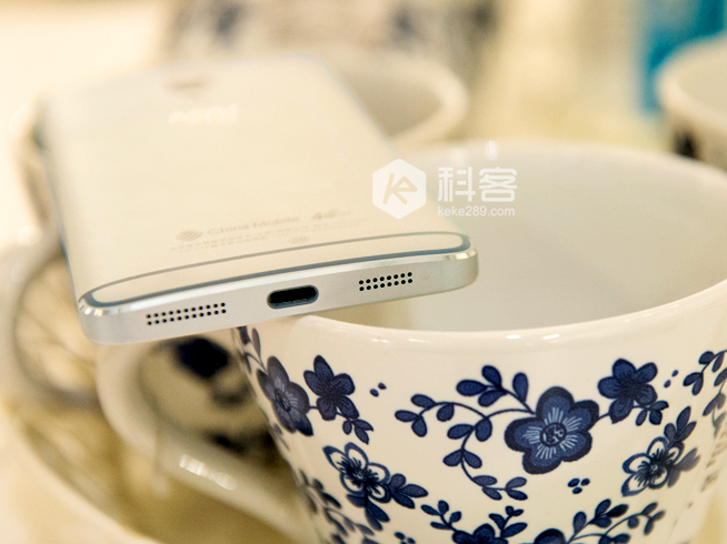 無邊全金屬頂配曖手寶，樂1 Pro使用體驗(yàn)