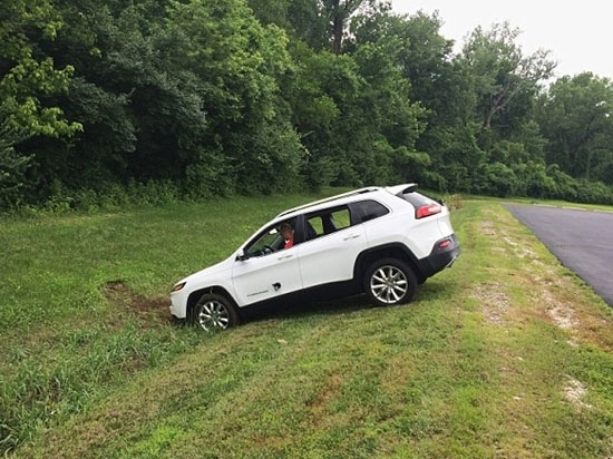 140萬輛Jeep被召回，車載系統問題堪憂！