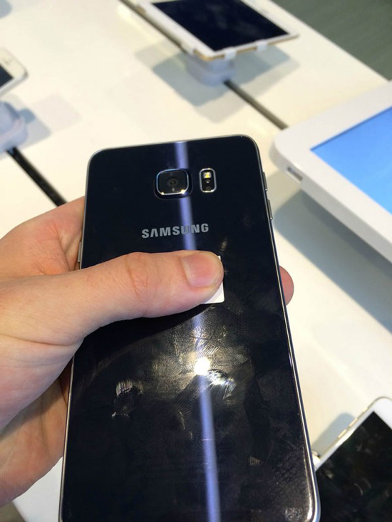 史上最猛真機照泄露！Galaxy Note 5被看光