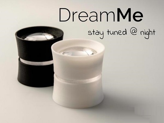 手機新玩法：DreamMe把屏幕投影到天花板