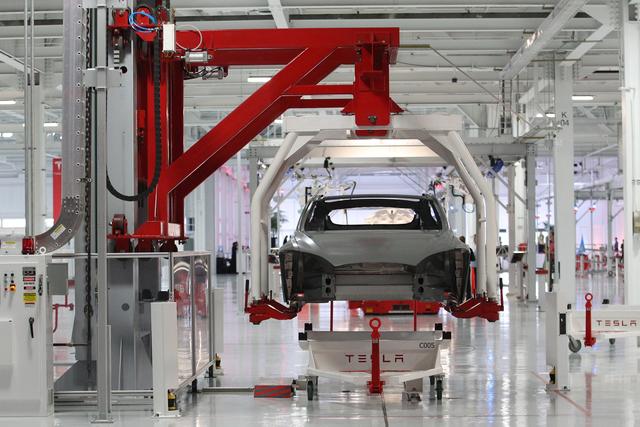 特斯拉首款SUV Model X終于來了，9月29日見！
