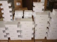行業潛規則？手機廠商向渠道商壓貨