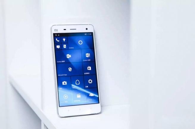 快來(lái)嘗鮮！小米4終于可以刷上Win10 Mobile