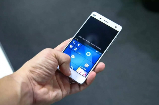 快來(lái)嘗鮮！小米4終于可以刷上Win10 Mobile