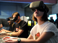 賣(mài)眼鏡送游戲 Oculus欲使大招搶占VR市場(chǎng)