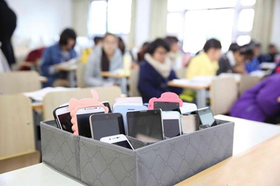 為它賣腎因它被騙 盤點那些與iPhone 6s有關的荒唐事