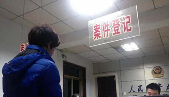 為它賣腎因它被騙 盤點那些與iPhone 6s有關的荒唐事