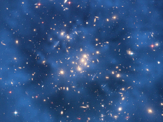 宇宙中的超級星系團：質(zhì)量相當(dāng)于500萬億個太陽