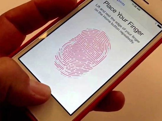 好嚇人！這坨泥竟可復(fù)制指紋解鎖iPhone