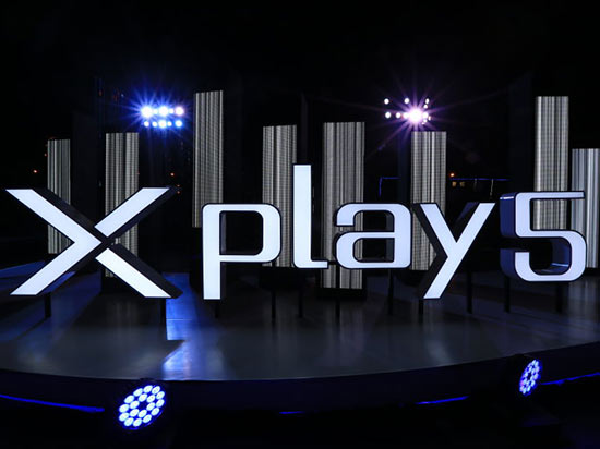 曲面屏6G內(nèi)存，vivo Xplay5發(fā)布3698元起