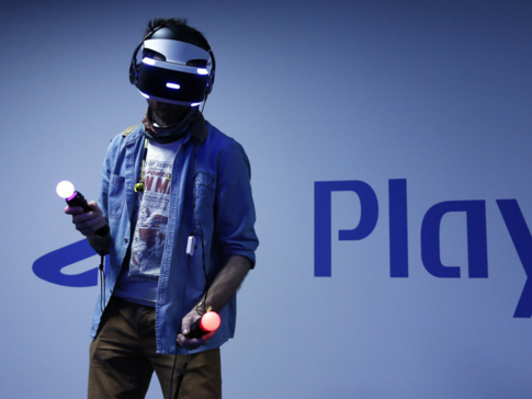 索尼再曝新設備或與PS4相關 聯動VR？