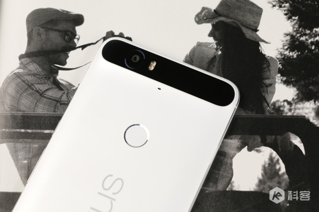 華為確認(rèn)將代工谷歌Nexus 7P，但有兩個(gè)大悲劇