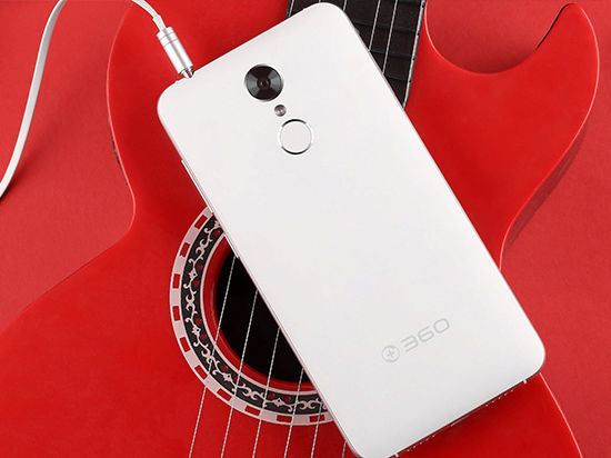 360手機(jī)f4發(fā)布：599元起，秒殺紅米魅藍(lán)？