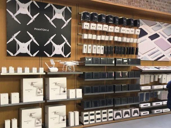 大疆Phantom 4進駐蘋果店，且坐立最顯眼位置