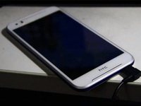 外觀好醉，HTC新機竟然又重回“多下巴”設計！