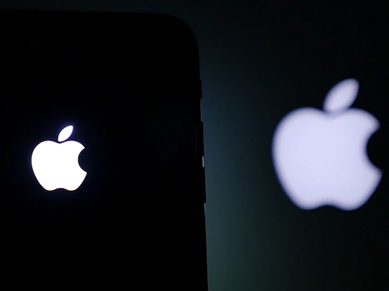 閃瞎！改裝蘋果iPhone 7 Plus發光LOGO