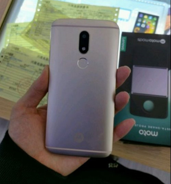 一覽無余 聯想Moto M真機照再曝光