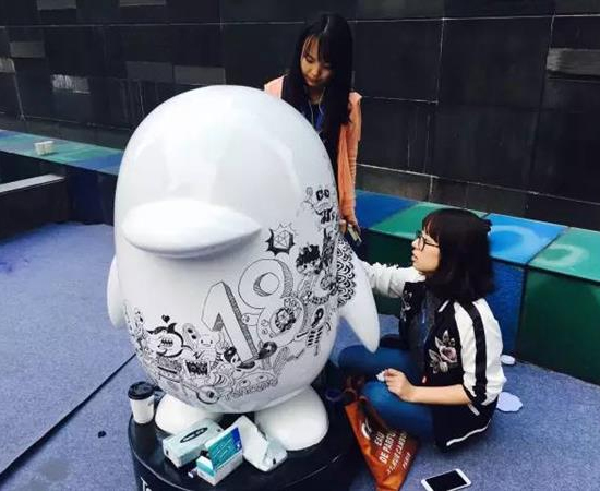 這很騰訊！深圳騰訊大廈驚現70只巨人企鵝