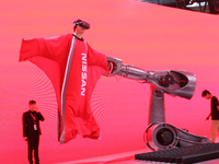 不輸車模！廣州車展搶先體驗各種新科技