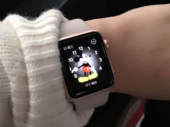 續航不再是問題！Apple Watch表帶或將帶電池