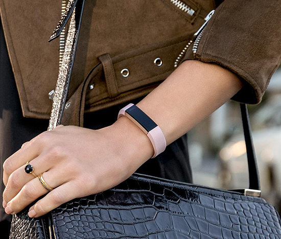 Fitbit發布新款Alra HR手環：顏值超高 全球最薄