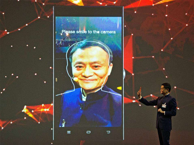 黑科技：索尼LG新機國行差別大 315支付寶百度齊躺槍