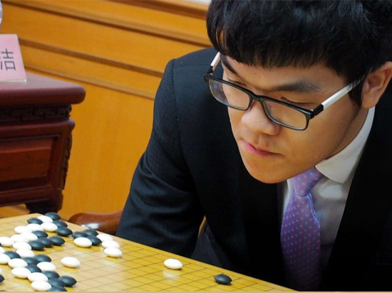 科客晚報：小米6發布時間即將揭曉 柯潔出戰AlphaGo