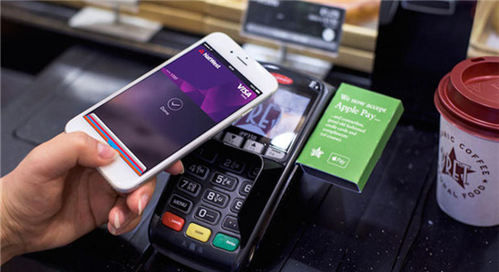 無現金社會指日可待！Apple Pay發力懟微信、支付寶
