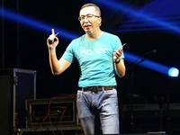 年內發布！榮耀全面屏手機已在路上