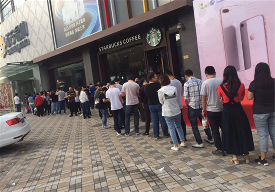 iPhone 8線下店首銷情況怎樣？結局很意外