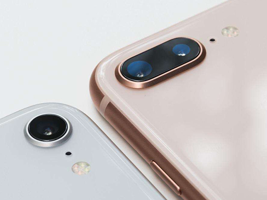 科客晚報：全球首例iPhone 8P充電爆裂，8月國產手機出貨量揭曉