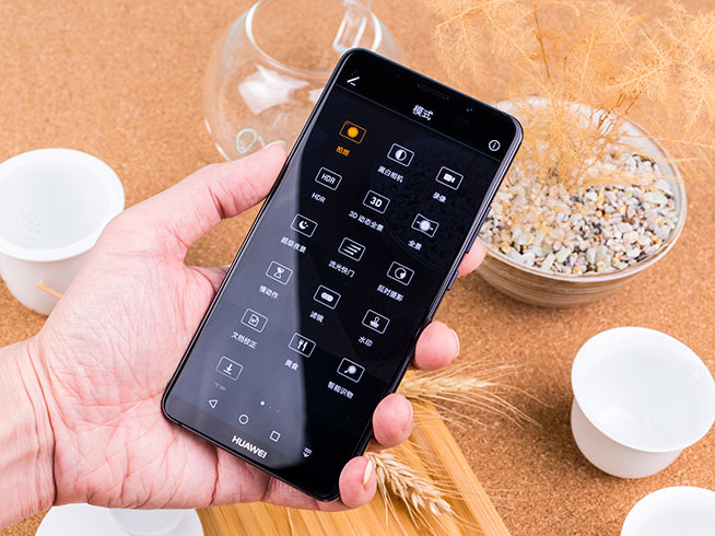 安卓機王對決：Mate 10 Pro斗三星Note 8，國貨能贏？
