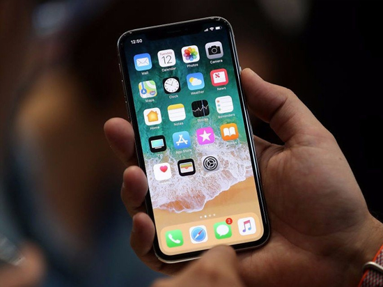 科客晚報：iPhone X降低識別精度提高產能？OPPO R11s全曝光