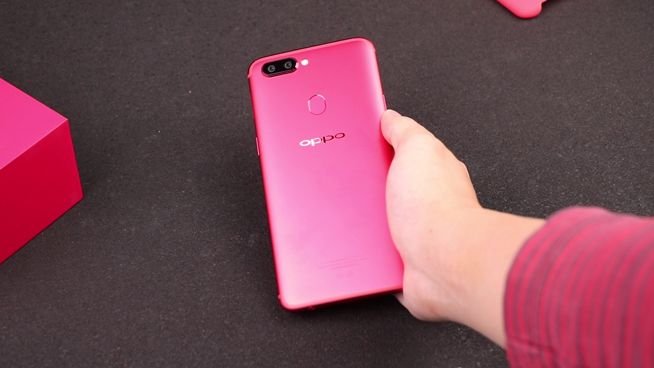 設計細節成就爆款！星幕全面屏OPPO R11s上手評測