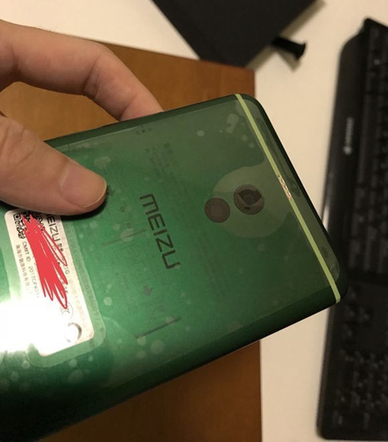 航海王定制版魅藍(lán)Note6再曝新機(jī)：索隆綠會(huì)一并登場(chǎng)嗎？