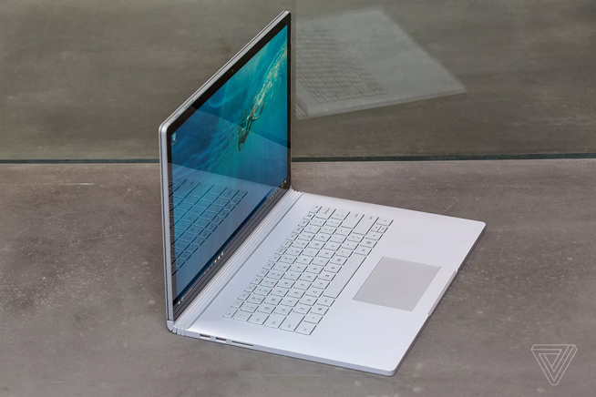 Surface Book 2邊充邊玩會掉電？微軟：機制就是這么設置的！