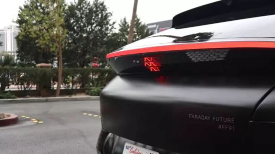 CES 2018大展首日精彩匯總：賈躍亭夢想車再蹭熱點，中國品牌“霸館”