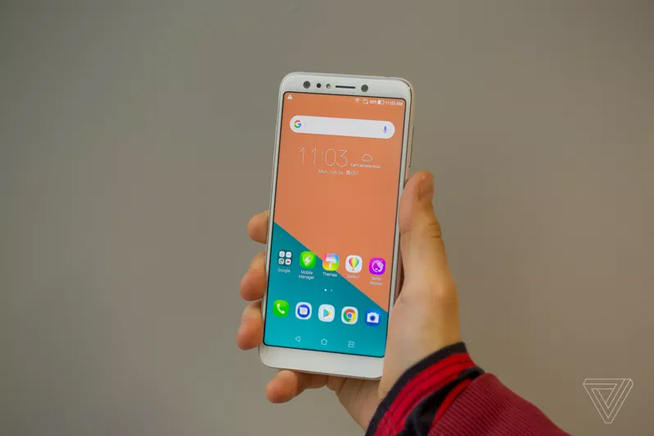 華碩Zenfone 5/5Z領銜發布：長得像iPhone X的“親兄弟”