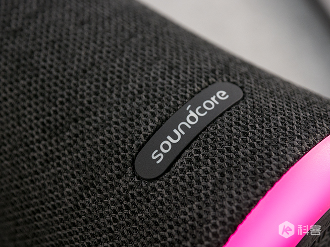 Soundcore Flare藍牙音箱評測：出彩霓虹燈 出色音質與續航