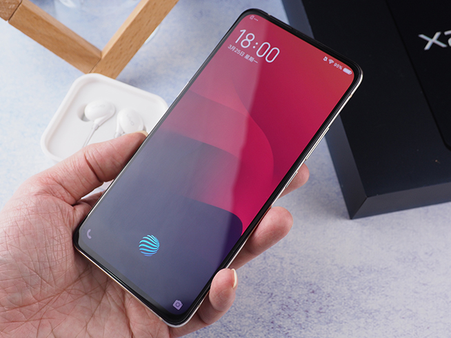vivo X27上手體驗：升降式攝像頭納米級“羽”設計 顏值再提升