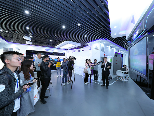 廣東聯通5G創新中心探秘，5G測試網下載峰值高達2.5Gbps